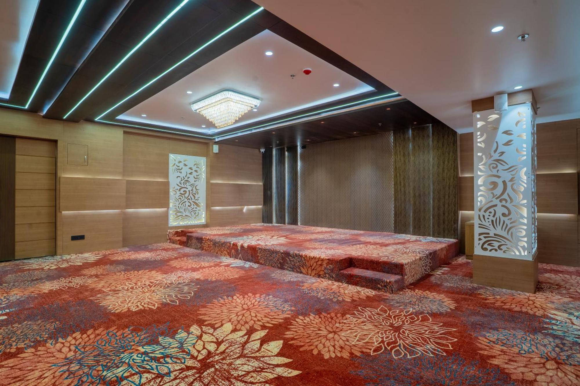Royal Prime - A City Center Boutique Hotel In Jaipur Ngoại thất bức ảnh