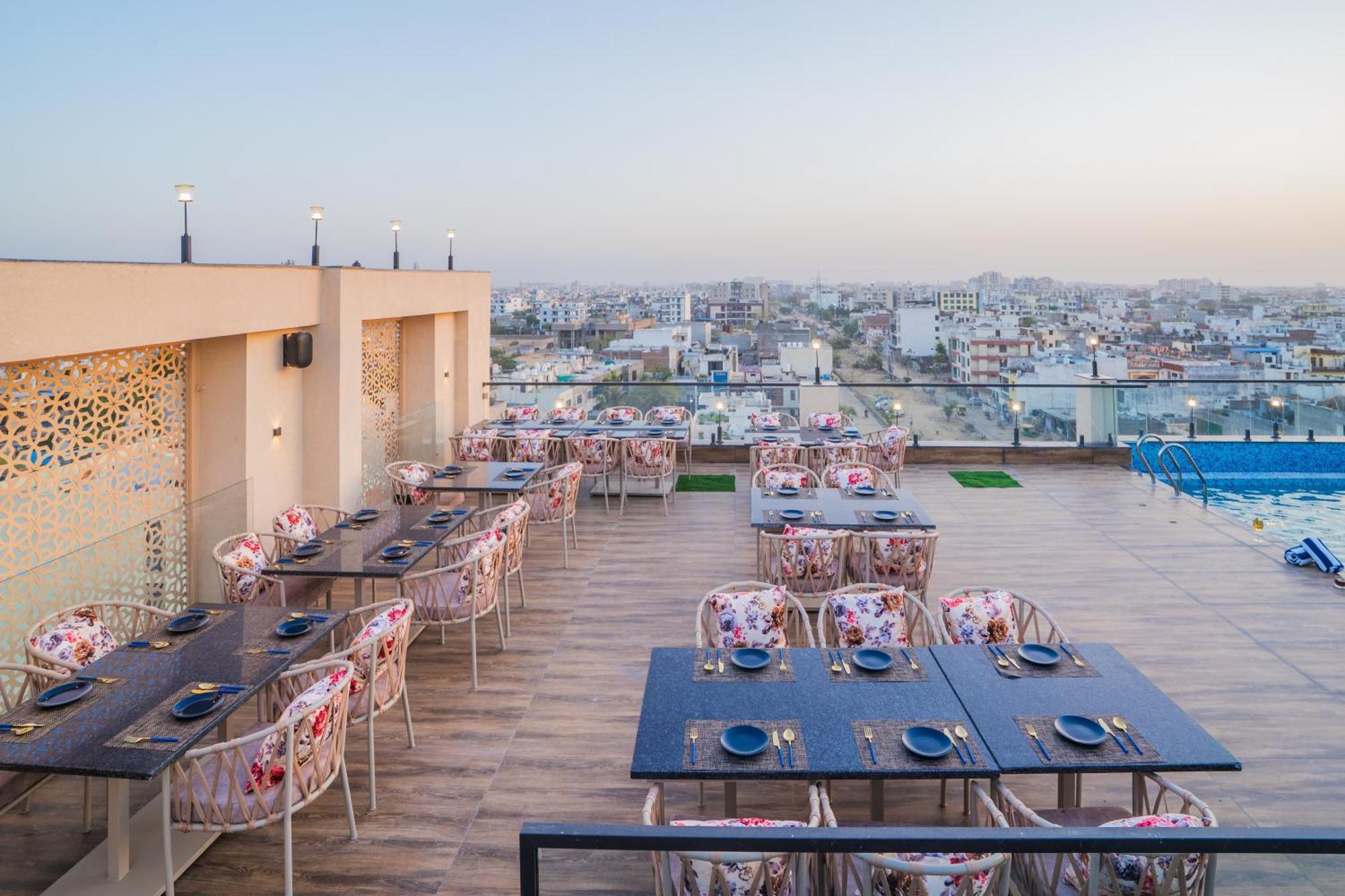 Royal Prime - A City Center Boutique Hotel In Jaipur Ngoại thất bức ảnh